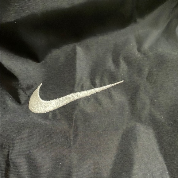 Nike Black Jacket - Picture 3 of 15